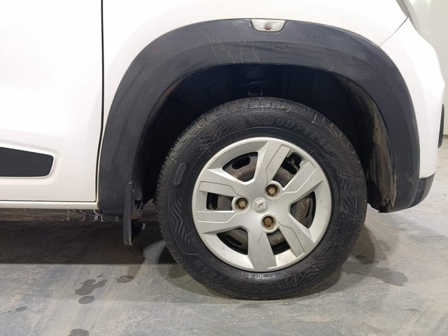 Second-hand 2016 Renault KWID RXT for sale in Kochi-17