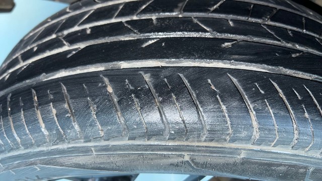 Second-hand 2022 Renault Kiger RXZ for sale in Noida-32