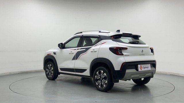 Second-hand 2022 Renault Kiger RXZ for sale in Noida-5