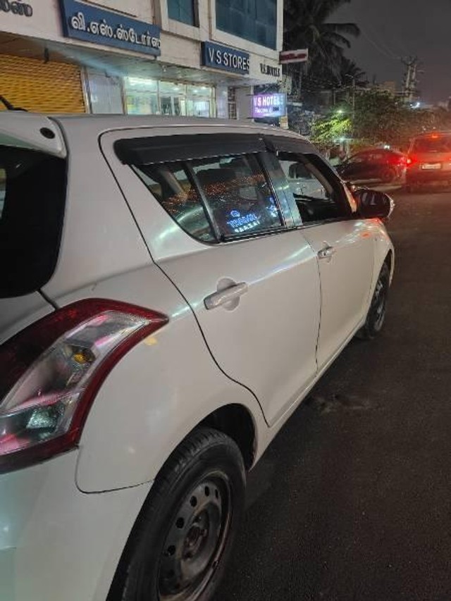 Second-hand 2013 Maruti Suzuki Swift VDI for sale in Hosur-4