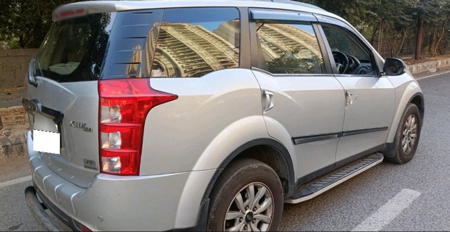 Second-hand 2017 Mahindra XUV500 AT W10 AWD for sale in Gautam Buddha Nagar-8