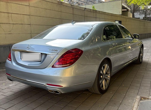Second-hand 2016 Mercedes-Benz S-Class Maybach S500 for sale in Pune-10