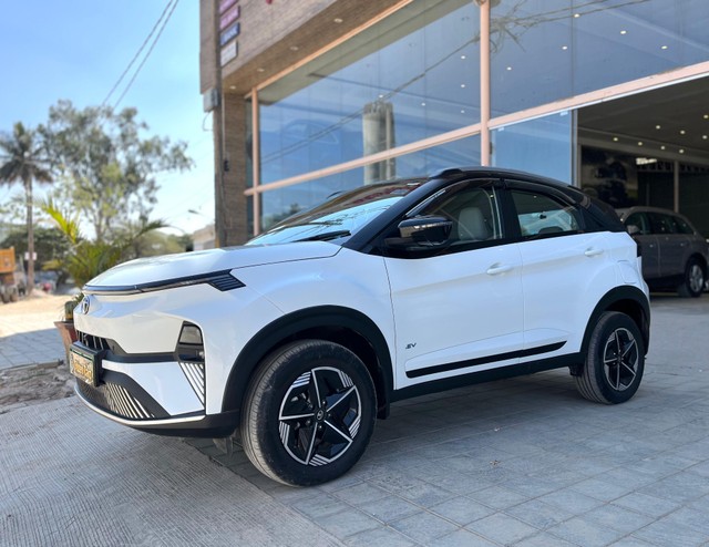 Second-hand 2023 Tata Nexon EV Empowered Plus LR for sale in Bangalore-7