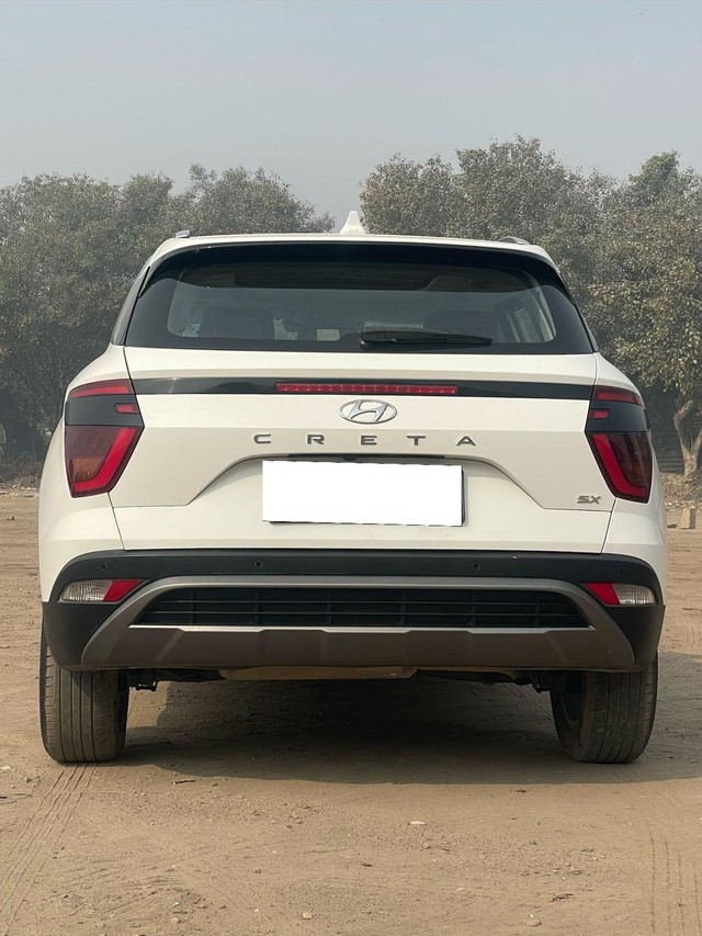 Second-hand 2023 Hyundai Creta SX IVT for sale in New Delhi-2
