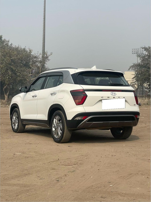 Second-hand 2023 Hyundai Creta SX IVT for sale in New Delhi-10