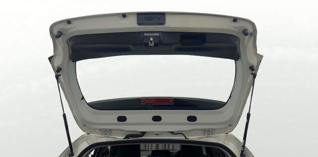 Second-hand 2022 Maruti Baleno Alpha AMT BSVI for sale in Chennai-2