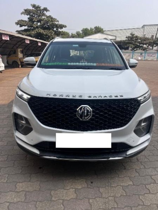 Second-hand 2021 MG Hector Plus Select Diesel MT 7 STR for sale in Valsad-2