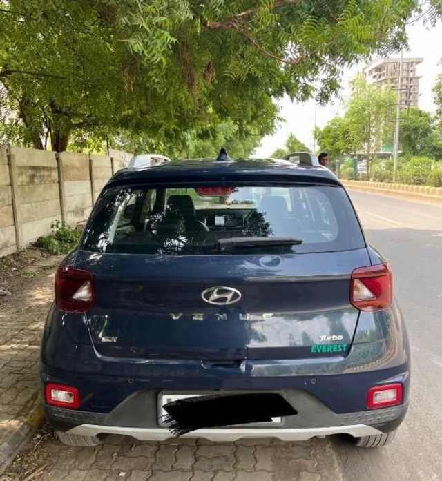Second-hand 2019 Hyundai Venue SX Opt Turbo BSIV for sale in Jamnagar-1