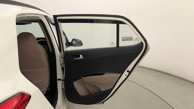 Second-hand 2014 Hyundai Grand i10 1.2 Kappa Asta for sale in Pune-34