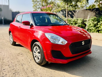 Second-hand 2018 Maruti Swift VXI for sale in Ahmedabad