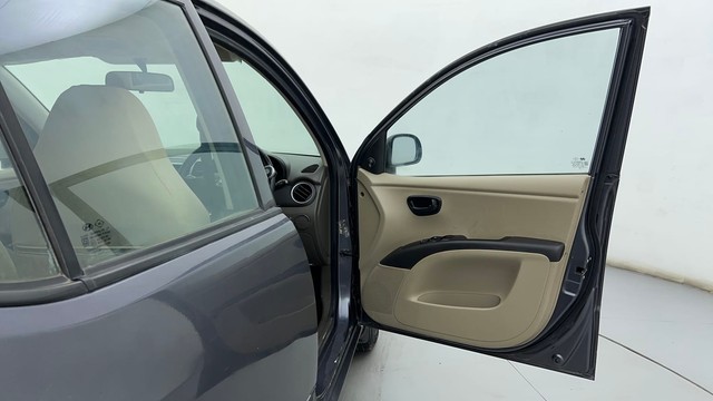 Second-hand 2015 Hyundai i10 Magna 1.1 for sale in Ahmedabad-16