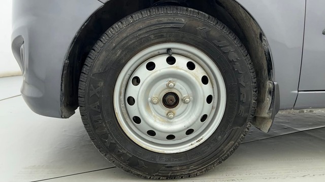 Second-hand 2015 Hyundai i10 Magna 1.1 for sale in Ahmedabad-20