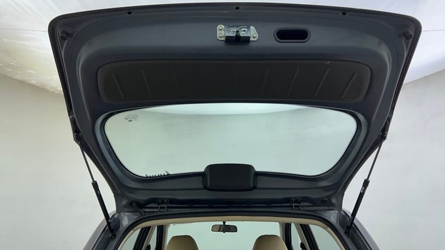 Second-hand 2015 Hyundai i10 Magna 1.1 for sale in Ahmedabad-23