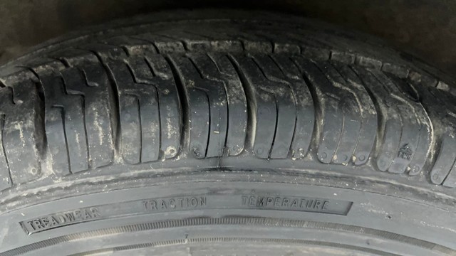 Second-hand 2015 Hyundai i10 Magna 1.1 for sale in Ahmedabad-36