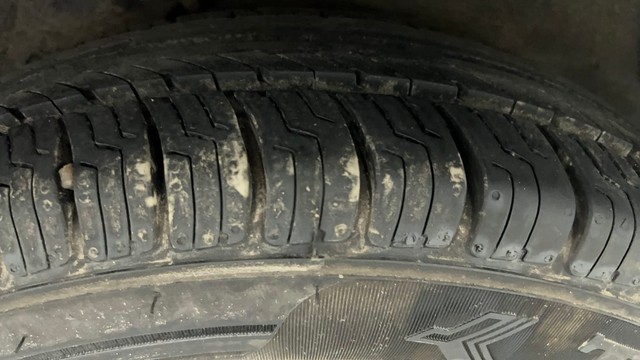 Second-hand 2015 Hyundai i10 Magna 1.1 for sale in Ahmedabad-24