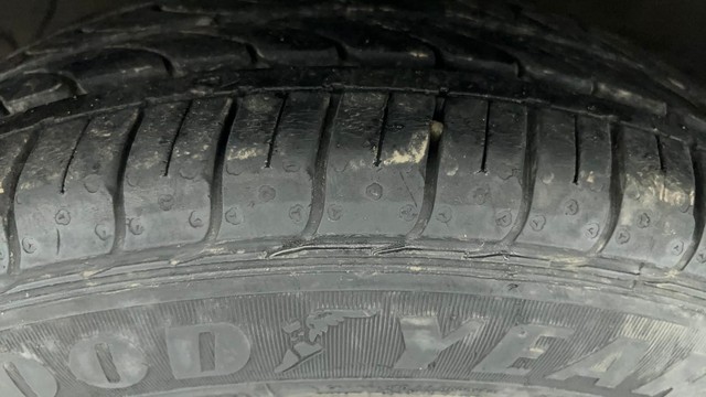 Second-hand 2016 Hyundai Xcent Petrol for sale in Ahmedabad-28