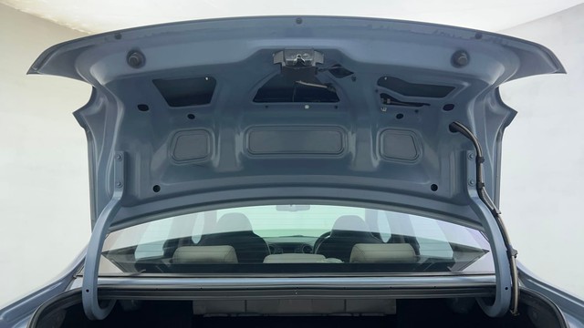 Second-hand 2016 Hyundai Xcent Petrol for sale in Ahmedabad-31