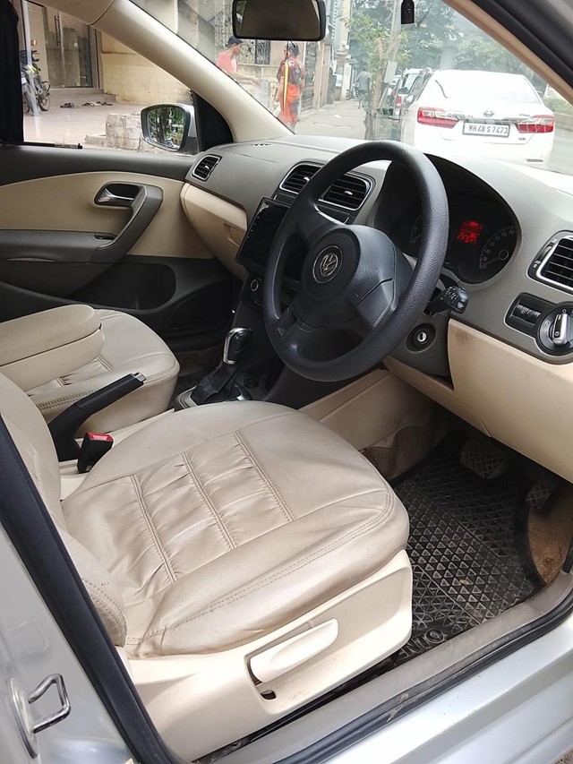 Second-hand 2012 Volkswagen Vento IPL II Petrol Highline AT for sale in Mumbai-4