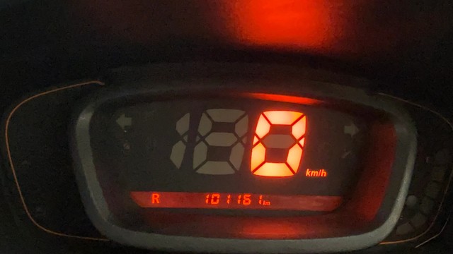 Renault KWID Climber 1.0 AMT Second-hand 2017 Renault KWID Climber 1.0 AMT for sale in Hyderabad-11