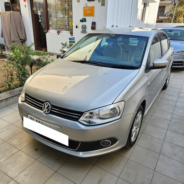 Second-hand 2011 Volkswagen Vento Petrol Highline AT for sale in Gurgaon-2