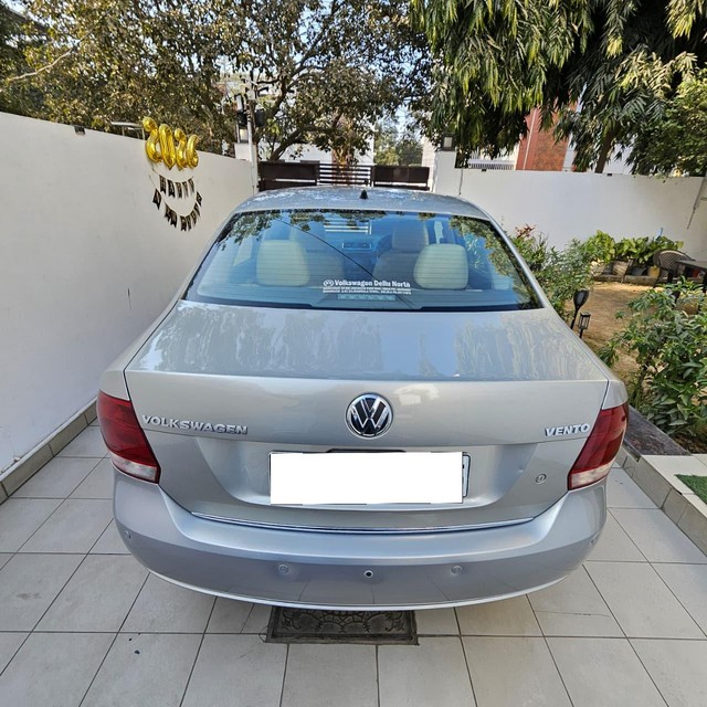 Second-hand 2011 Volkswagen Vento Petrol Highline AT for sale in Gurgaon-1