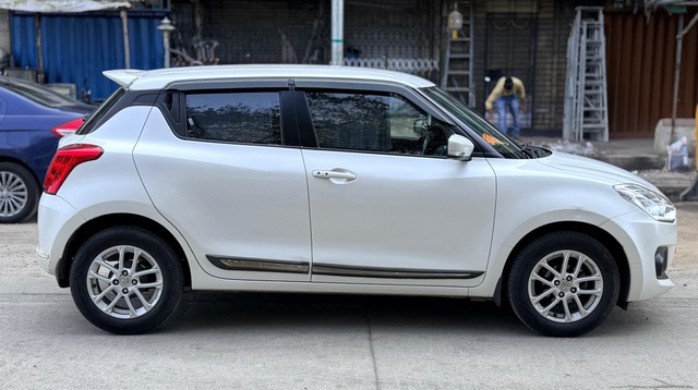 Second-hand 2019 Maruti Suzuki Swift AMT ZXI for sale in Mumbai-1