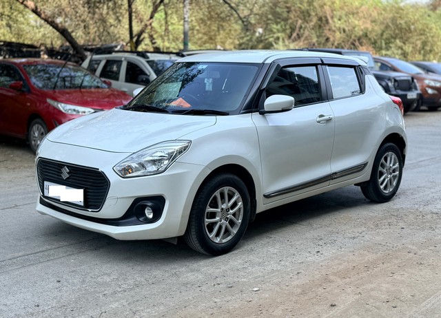 Second-hand 2019 Maruti Suzuki Swift AMT ZXI for sale in Mumbai-4