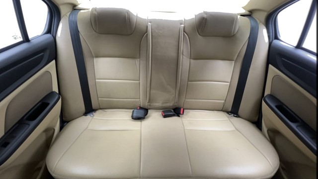 Second-hand 2021 Honda Amaze VX CVT Petrol for sale in Lucknow-29