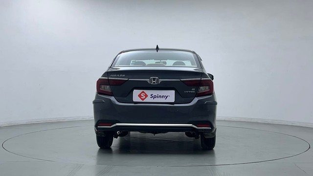 Second-hand 2021 Honda Amaze VX CVT Petrol for sale in Lucknow-4