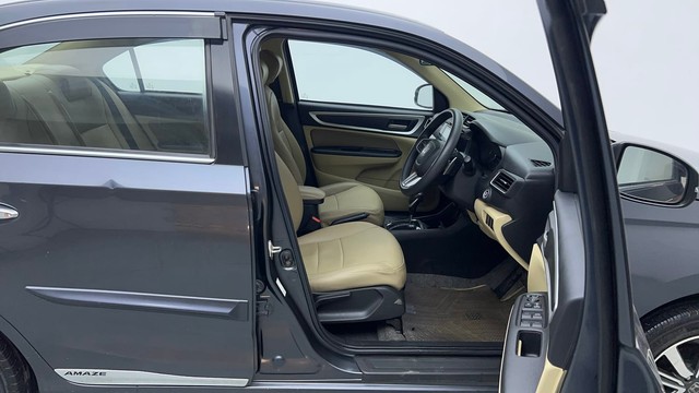Second-hand 2021 Honda Amaze VX CVT Petrol for sale in Lucknow-15