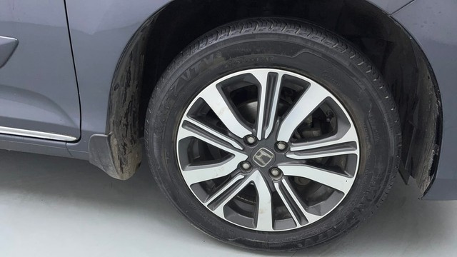 Second-hand 2021 Honda Amaze VX CVT Petrol for sale in Lucknow-17