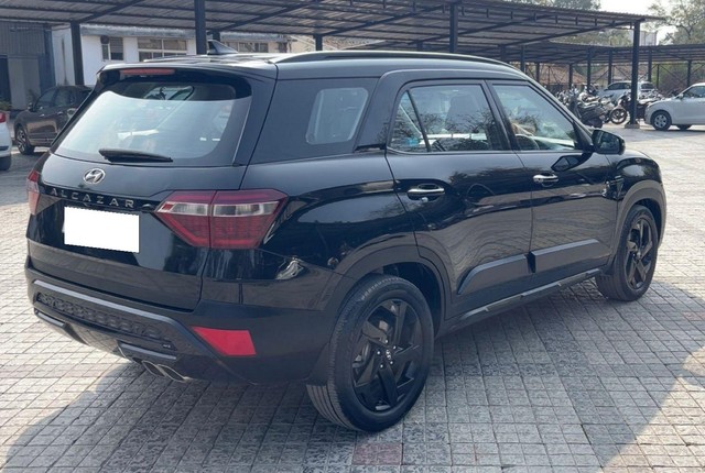 Second-hand 2023 Hyundai Alcazar Platinum AE 7Str Diesel for sale in Indore-11