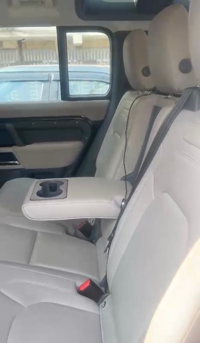 Second-hand 2023 Land Rover Defender 2.0 110 SE for sale in New Delhi-1