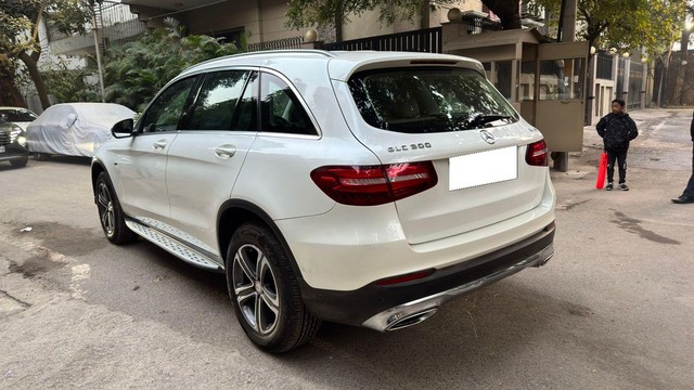 Mercedes-Benz GLC 300 4MATIC Second-hand 2016 Mercedes-Benz GLC 300 4MATIC for sale in New Delhi-7