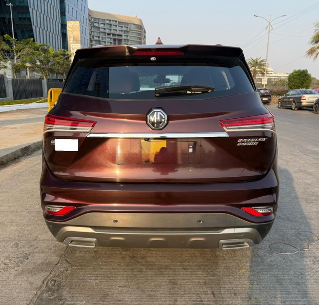 Second-hand 2022 MG Hector Plus Sharp CVT for sale in Hyderabad-2