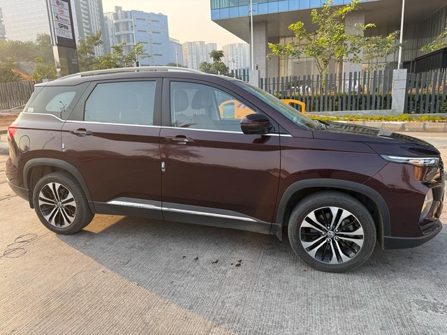 Second-hand 2022 MG Hector Plus Sharp CVT for sale in Hyderabad-1