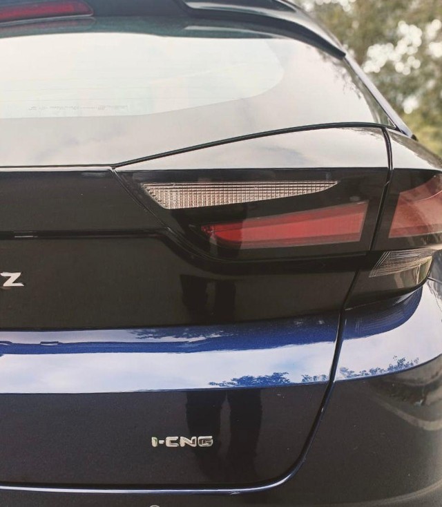 Second-hand 2023 Tata Altroz XZ Plus S CNG for sale in New Delhi-6