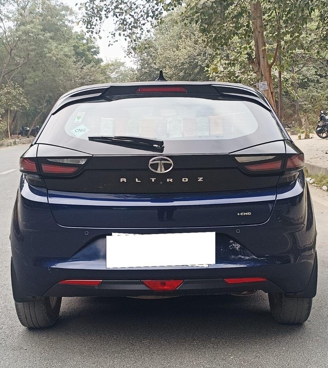 Second-hand 2023 Tata Altroz XZ Plus S CNG for sale in New Delhi-1