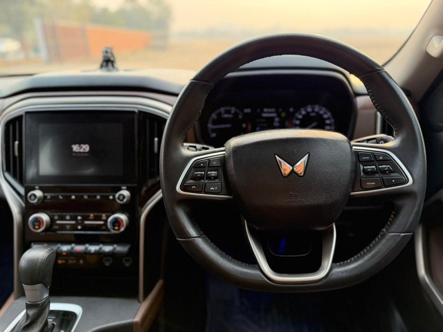 Second-hand 2024 Mahindra Scorpio N Z8 Diesel 4x4 AT for sale in Ahmedabad-5