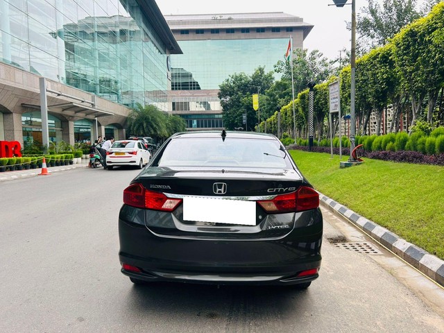 Second-hand 2016 Honda City i VTEC SV for sale in New Delhi-2