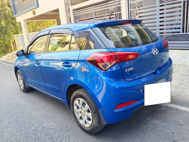 Second-hand 2018 Hyundai i20 1.2 Spotz for sale in Bangalore-6