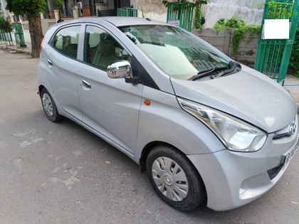 Hyundai EON 1.0 Era Plus Second-hand 2018 Hyundai EON 1.0 Era Plus for sale in Allahabad