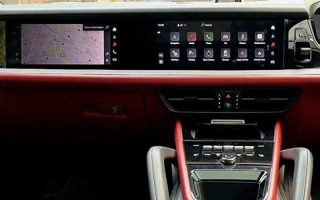 Second-hand 2024 Porsche Cayenne Coupe STD for sale in New Delhi-3