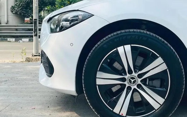 Second-hand 2025 Mercedes-Benz C-Class C 200 for sale in New Delhi-3