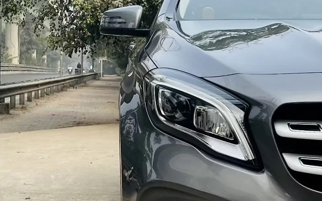Second-hand 2019 Mercedes-Benz GLA 4MATIC for sale in New Delhi-5