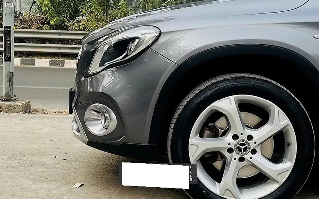 Second-hand 2019 Mercedes-Benz GLA 4MATIC for sale in New Delhi-4