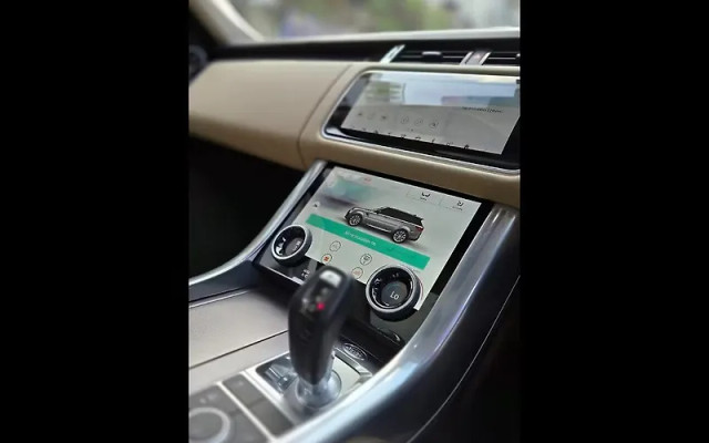 Second-hand 2022 Land Rover Range Rover Sport 2.0 Petrol HSE for sale in New Delhi-5