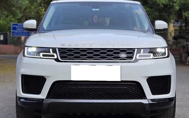 Second-hand 2022 Land Rover Range Rover Sport 2.0 Petrol HSE for sale in New Delhi-3