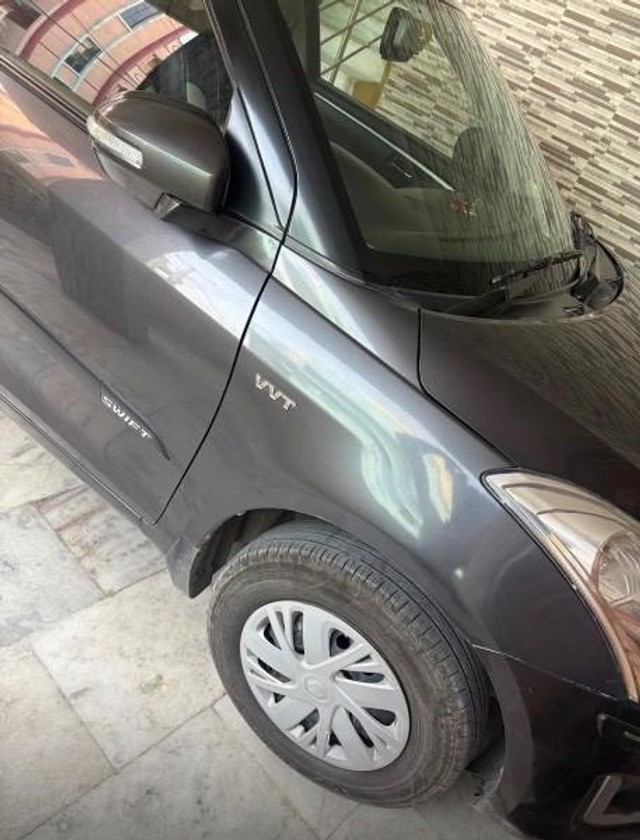 Second-hand 2017 Maruti Swift VXI Optional for sale in Medak District-5