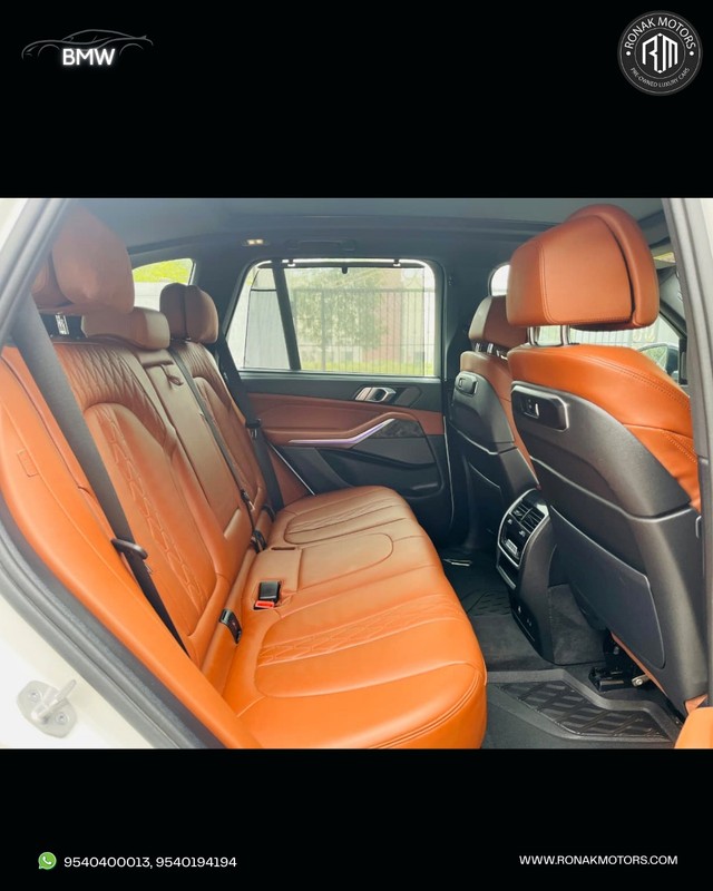 Second-hand 2024 BMW X5 xDrive40i M Sport for sale in New Delhi-7